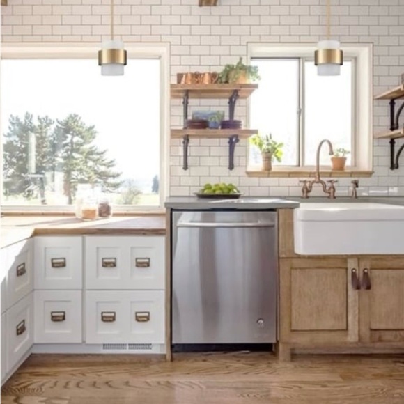 ADJUSTABLE PENDANT LIGHT - Picture 11 of 12